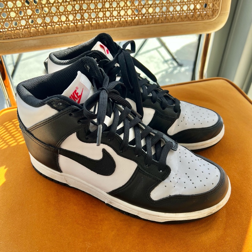 Nike Dunk High Retro Black and White - Picture 2 of 10